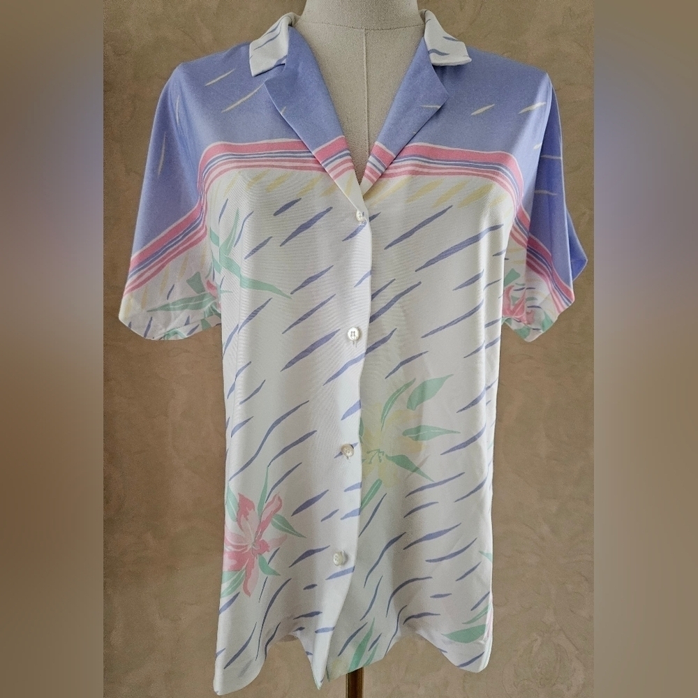 Vintage Vera Tropical Lightweight Button Down Satiny Blouse-Size 10